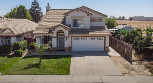 10017 Hampton Oak Dr, Elk Grove, CA 95624-1351