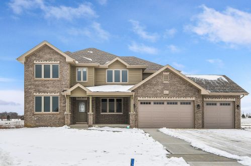 8225 Katie Ln, Frankfort, IL 60423-9212