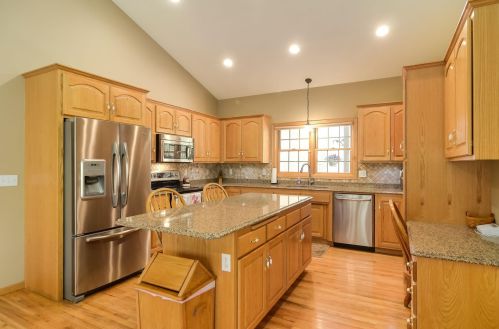 21371 Heidelberg St, Columbus, MN 55092