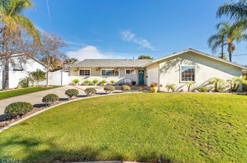614 Cardinal Ln, Redlands, CA 92374-4101