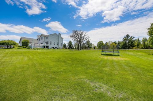 3720 Pleasant Hill Ct, Bull Valley, IL 60012-1356
