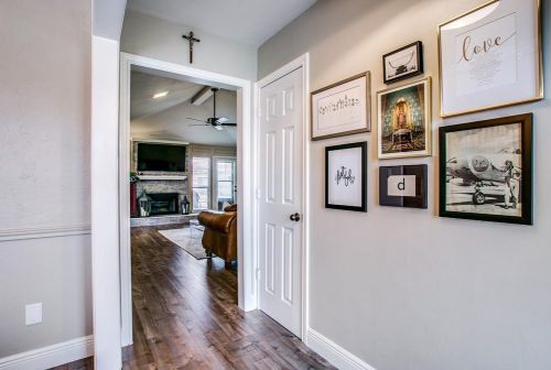 2008 Toulon Ln, Carrollton TX 75007-2204 exterior