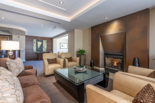 5082 Scholarship, Irvine CA  92612-5695 exterior