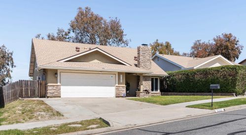 4166 Kimberly Ln, Oceanside, CA 92056-3423