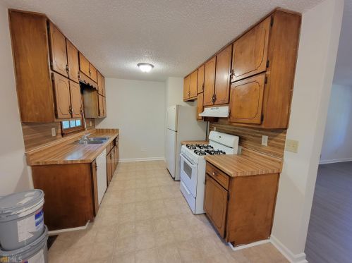 111 Fairhaven Ct, Stockbridge GA  30281-4359 exterior