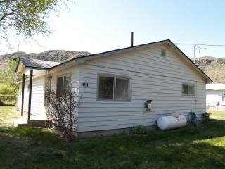 210 Klockhamer Rd, Goose Prairie, WA 98937-9738