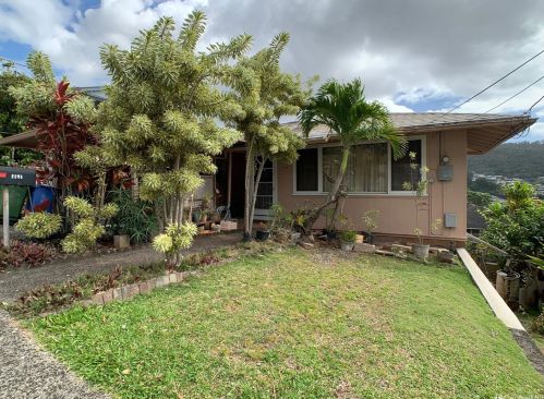 2453 Naai St, Honolulu, HI 96819-2836