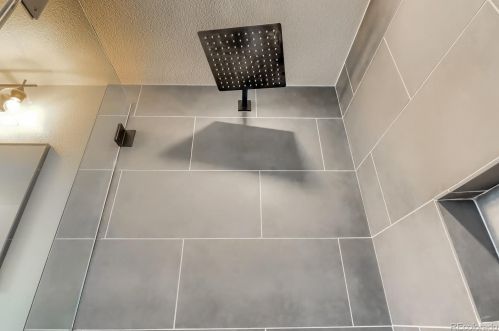 8168 Hinsdale Dr, Englewood CO 80112-1910 exterior