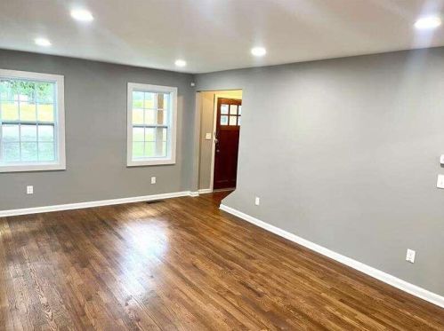 2733 Harlan Dr, Atlanta GA  30344-3701 exterior