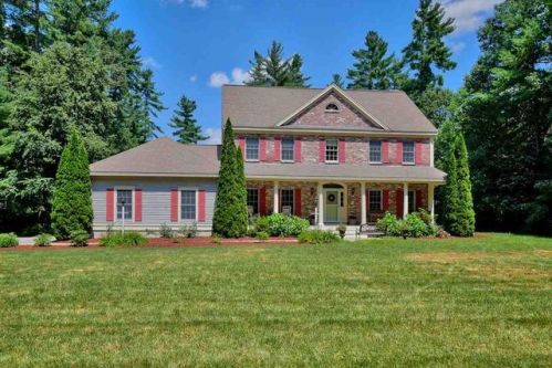 17 Jewett Ln, Hollis, NH 03049-6566