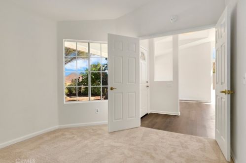 6670 Avenida Michaelinda, Riverside CA  92509-7227 exterior