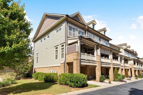2479 Gatebury Cir, Atlanta GA  30341-2635 exterior