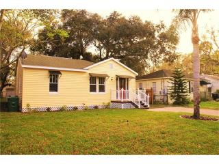 112 Genesee St, Tampa, FL 33603-3629