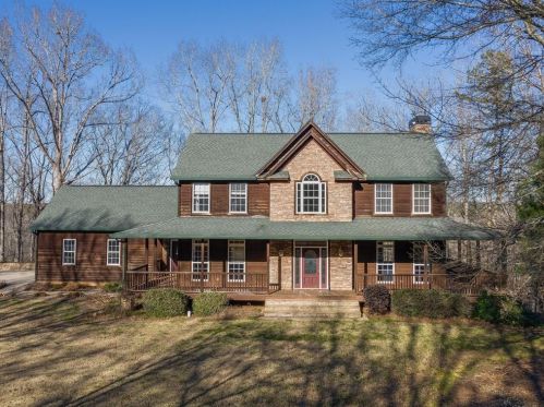 1525 Ola Rd, Locust Grove, GA 30248-2243