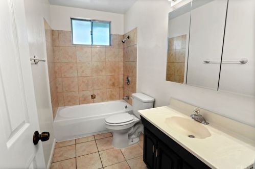 3361 Norfolk Dr, Riverside CA  92503-5146 exterior