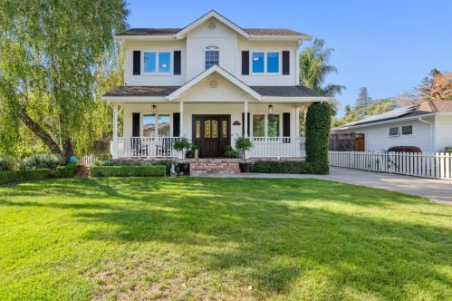 16800 Frank Ave, Los Gatos, CA 95032-3307