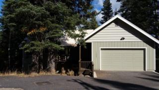 11067 Jacobs Ct, Truckee, CA 96161-2804