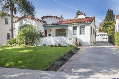 1339 Moncado Dr, Glendale CA  91207-1831 exterior