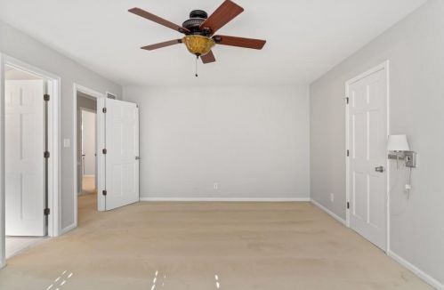 325 Hunters Gln Ct, Atlanta GA  30328-1710 exterior