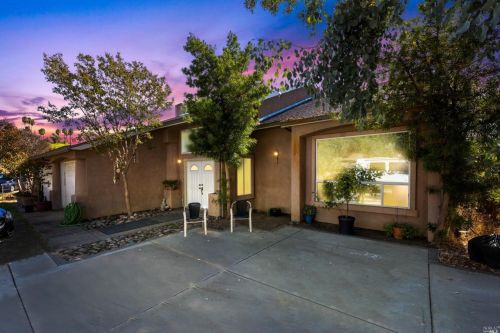 3860 Serenity Hills Rd, Vacaville, CA 95688-9702