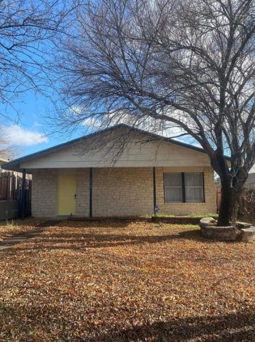 5737 Alsace Trl, Austin TX  78724-6178 exterior