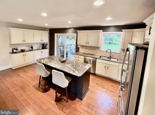 9 Hickory Rd, Carlisle PA 17015-9707 exterior