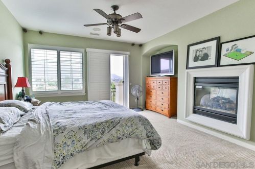 845 Aspen Glen Rd, Chula Vista CA  91914-2520 exterior