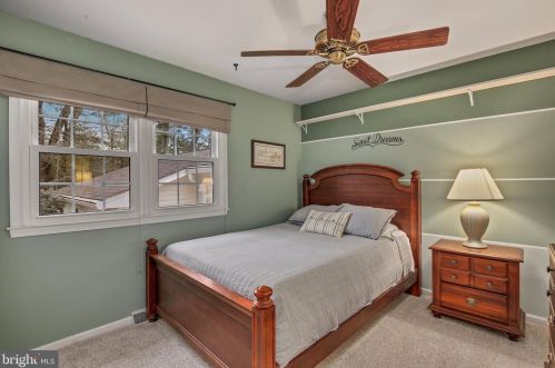 176 Berrywood Dr, Severna Park MD 21146-2033 exterior