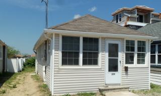 259 1st Ave, Wall Township NJ  07762-1004 exterior