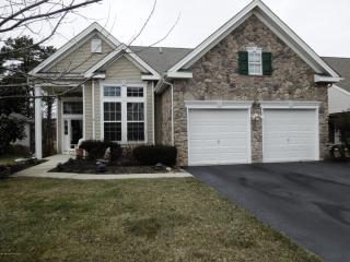 437 Golf View Dr, Tuckerton, NJ 08087-4229