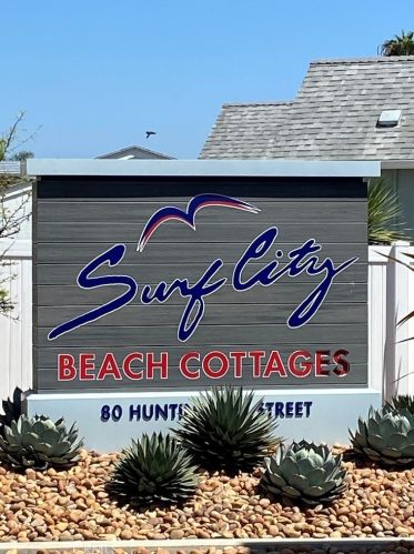 80 Huntington St, Huntington Beach CA  92648-5334 exterior