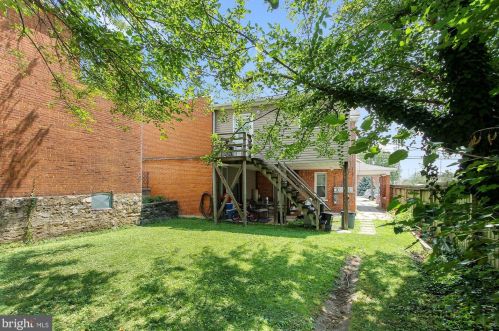 564 Broadway, Hanover PA 17331-2504 exterior