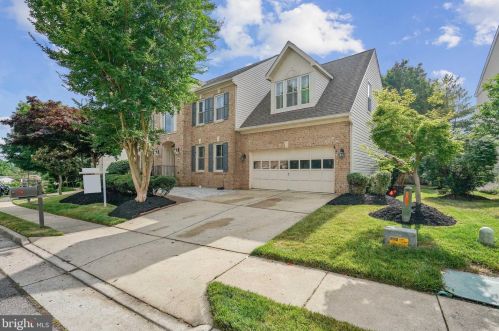 13394 Potomac Path Dr, Woodbridge, VA 22191-1232