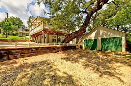 807 Baylor St, Austin TX  78703-4980 exterior