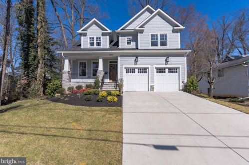6640 Moly Dr, Falls Church, VA 22046-1829