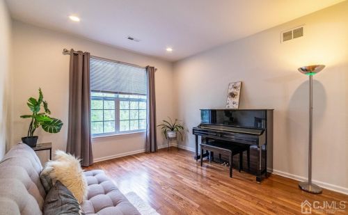 19 Jackson Ave, Princeton, NJ 08540-1677