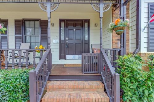 3892 Laurel Bend Ct, Lithonia, GA 30039-4120