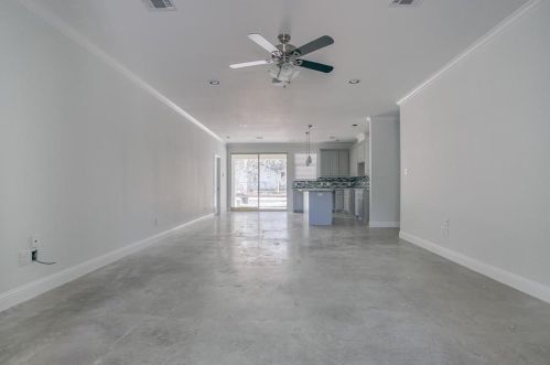 2700 Gordon Ave, Fort Worth TX  76110-2909 exterior