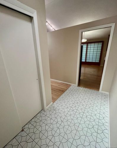 3331 Pontiac St, Denver, CO 80207-2303