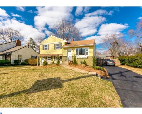 309 Crystal Lake Ave, Tavistock, NJ 08033-3201