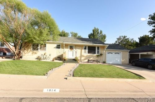 1814 Comanche Rd, Pueblo, CO 81001-1632
