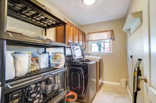 3436 Maple Grove Rd, Springfield OH  45504-4374 exterior