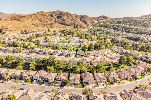 8735 Fallbrook Way, Anaheim CA  92808-3600 exterior
