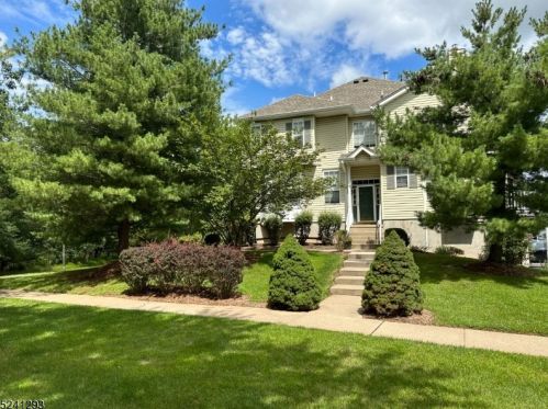 1 Worthington Ter, Flemington, NJ 08822-3508