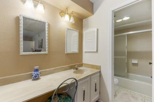 2046 Lakeside Dr, Taylor Lake Village TX  77586-3398 exterior