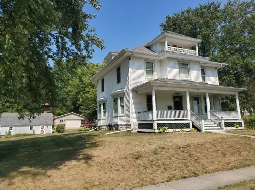 610 Colden St, Stratford, IL 61064-1727