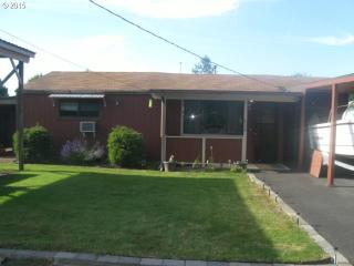 630 Colonial Dr, Springfield, OR 97477-7508