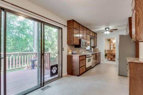 2970 Marlin Cir, Atlanta GA  30341-5118 exterior