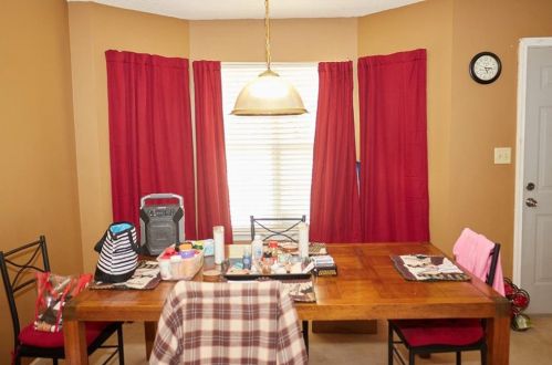 6746 Biscayne Blvd, Rex GA 30273-2245 exterior