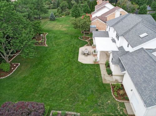 480 81 St, Willowbrook IL  60527-5985 exterior